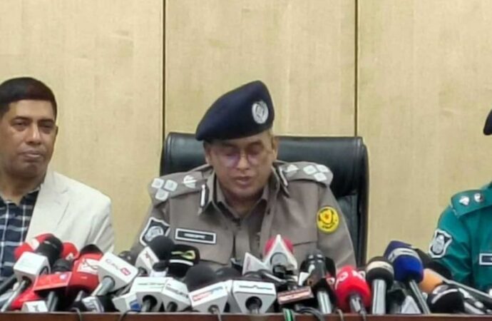 ওসমান হাদি হত্যার মূল আসামিরা দেশ থেকে পালিয়েছেন, স্বীকার করল পুলিশ