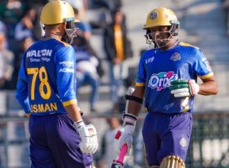 বিপিএলে ঢাকার দাপুটে জয়: রাজশাহীকে হারিয়ে শুরু করল সফলতা