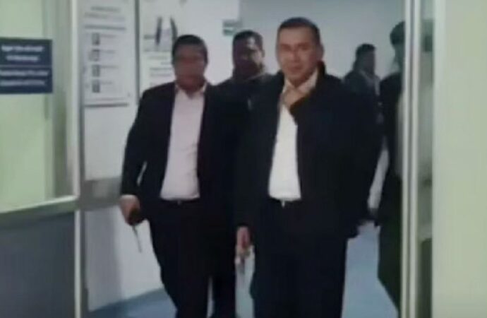 তারেক রহমান হাসপাতালে মা খালেদা জিয়াকে দেখতে গেলেন