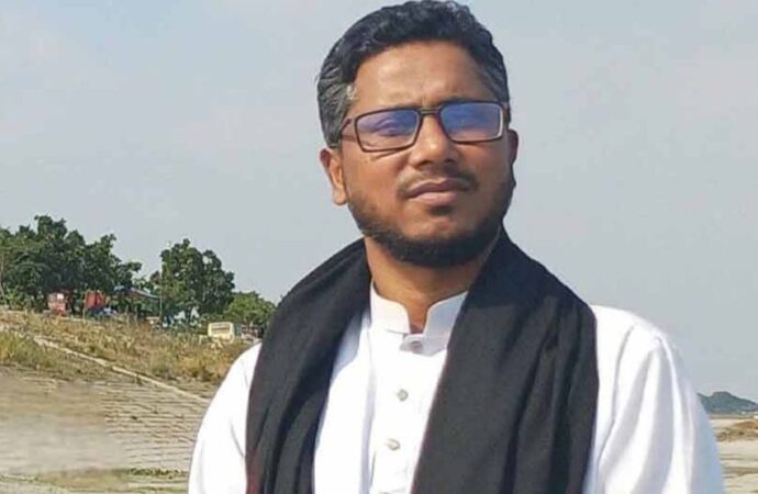 মওলানা ভাসানীর নাতি আজাদ খান ভাসানী এনসিপি থেকে পদত্যাগের ঘোষণা