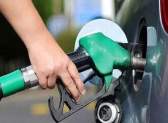 বিশ্ববাজারে তেলের দাম বছরে প্রায় ২০ শতাংশ কমেছে