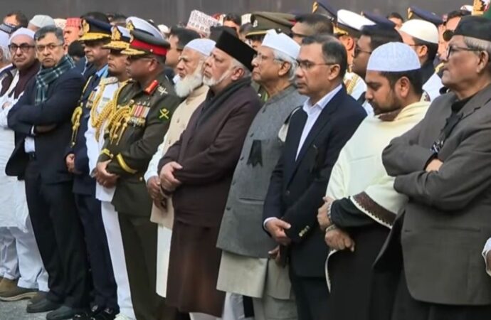 লাখো মানুষের অংশগ্রহণে বেগম খালেদা জিয়ার নামাজের জানাজা শুরু