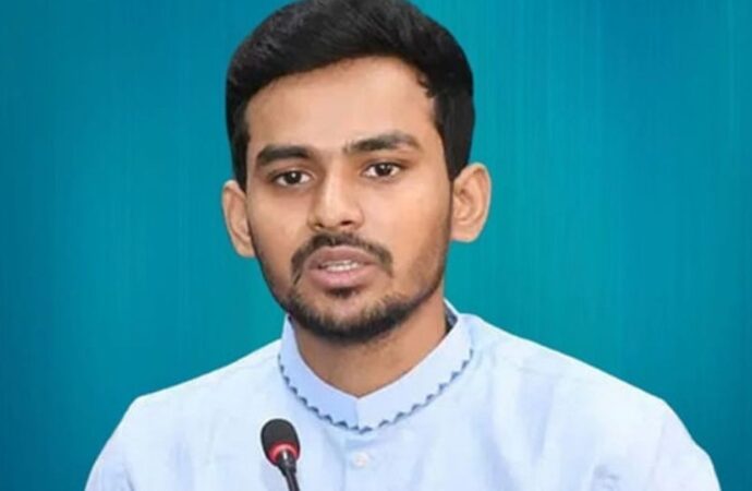 প্রাক্তন উপদেষ্টা আসিফ এনসিপিতে যোগ দিলেন