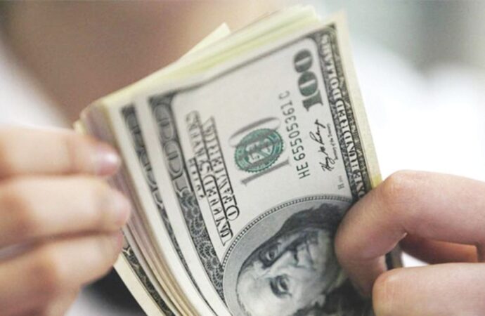 বাংলাদেশের রিজার্ভ ৩৩ বিলিয়ন ডলার ছাড়িয়ে, তিন বছরের মধ্যে সর্বোচ্চ