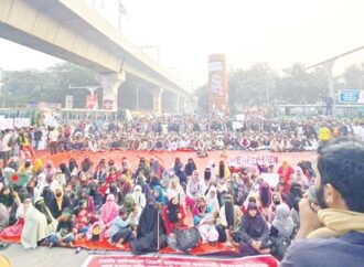 ৩০ কার্যদিবসের মধ্যে হাদি হত্যার বিচার না হলে সরকার পতনের দাবি