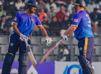 তানভীর-শরিফুলের বলেঝড়ে ঢাকাকে হারিয়েছে চট্টগ্রাম