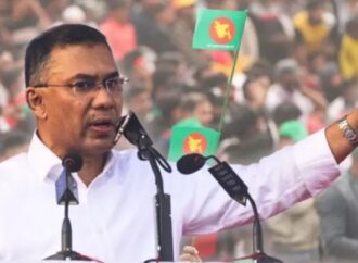 তারেক রহমানের শ্রদ্ধা ও কৃতজ্ঞতা প্রকাশ: খালেদা জিয়ার শহীদিতে বাংলাদেশের শোকাবহ অনুষ্ঠান