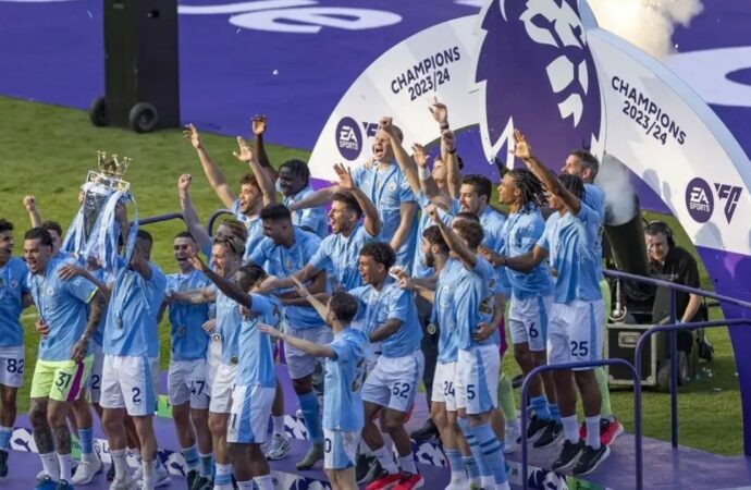 ম্যানচেস্টার সিটির রেকর্ড: ১০৩ কোটি ইউরো নেট খরচ