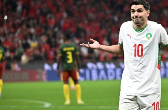 ৫৭ বছরের রেকর্ড ভেঙে অনন্য উচ্চতায় দুর্ধর্ষ দিয়াজ, মরক্কো উড়ছে