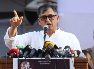 বিএনপি কাউকে নির্বাচন থেকে সরে দাঁড়ানোর সুযোগ দেবে না: সালাহউদ্দিন আহমদ