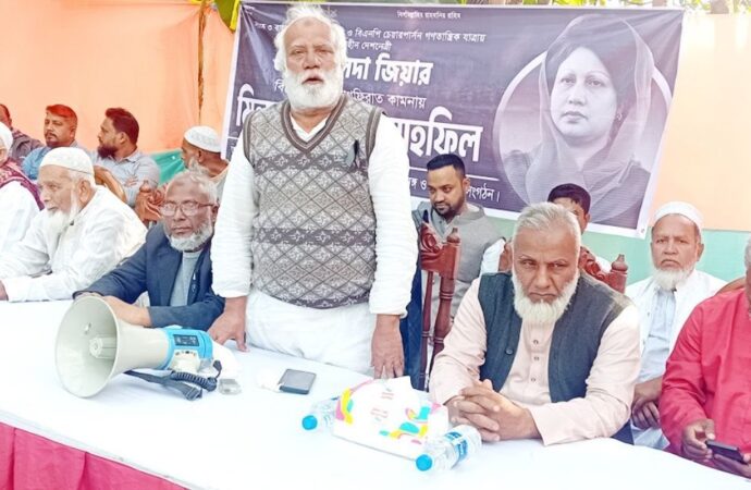 কাপাসিয়ায় আওয়ামী লীগের চার শতাধিক নেতা-কর্মী বিএনপিতে যোগদান