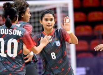 সাফ ফুটসালের প্রথম আসরেই অপরাজিত চ্যাম্পিয়ন বাংলাদেশ: মালদ্বীপকে ১৪-২ গোলে ভাসালো সাবিনারা