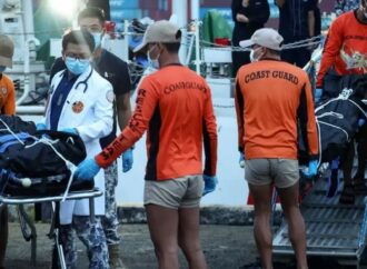 ফিলিপাইনে গভীর রাতে যাত্রীবাহী জাহাজডুবি: ১৫ মরদেহ উদ্ধার, নিখোঁজ ২৮