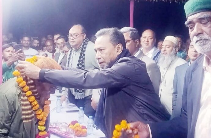 নীলফামারীতে সাবেক মেম্বার, শিক্ষক ও ব্যবসায়ী বিএনপিতে যোগদান