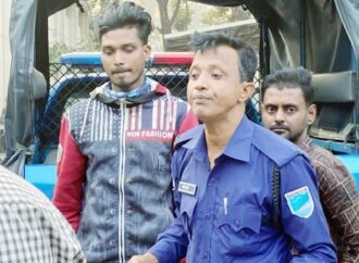 নরসিংদীতে সাংবাদিকদের ওপর হামলায় ৮ জনের বিরুদ্ধে মামলা, গ্রেপ্তার ২