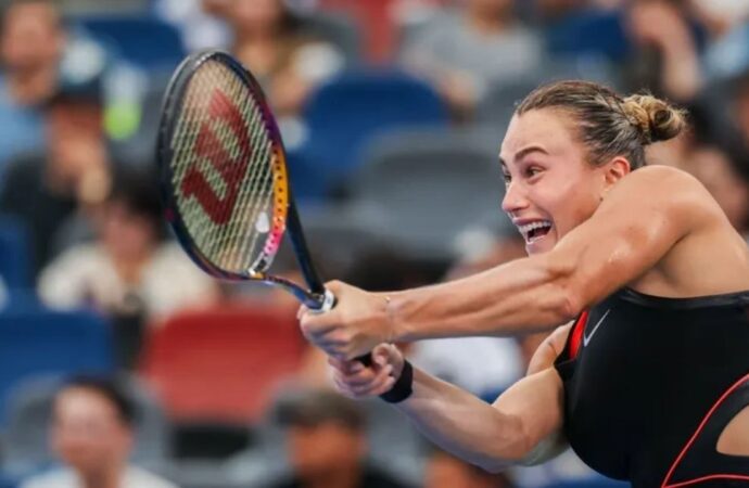 অজি ওপেনে সাবালেঙ্কার দাপট: ১৮ বছর বয়সী জোভিচকে উড়িয়ে সেমিফাইনালে পৌঁছালেন