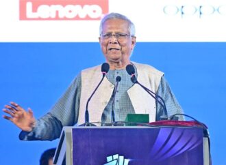 প্রযুক্তির মাধ্যমে গড়ে উঠবে ভবিষ্যৎ: প্রধান উপদেষ্টা