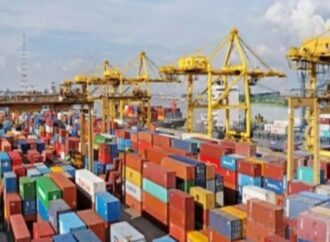 চট্টগ্রাম বন্দরে দুই দিনব্যাপী ধর্মঘট, এনসিটি বিদেশিদের দেওয়ার প্রতিবাদ