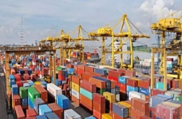 চট্টগ্রাম বন্দরে দুই দিনব্যাপী ধর্মঘট, এনসিটি বিদেশিদের দেওয়ার প্রতিবাদ