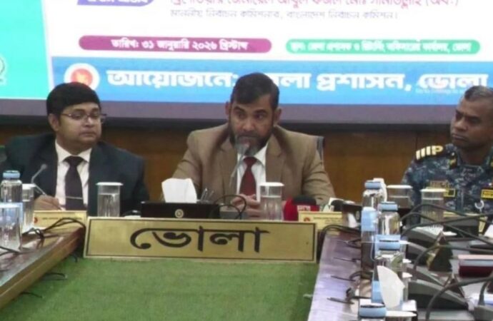 নির্বাচনে জেতা ভোট দিয়ে, দুই নম্বরি কোনো পদ্ধতি নয়: ইসি সানাউল্লাহ