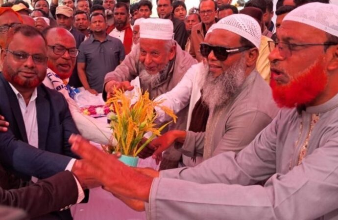 নির্বাচনী উপদ্রব: জাতীয় পার্টির শতাধিক নেতাকর্মী বিএনপিতে যোগদান