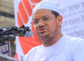 চরমোনাই পীরের মন্তব্য: যারা ইসলামী দল বলে জামায়াত, তারা বোকার স্বর্গে বাস করছে