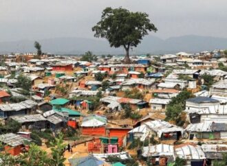 উখিয়ায় যৌথ বাহিনীর বিশেষ অভিযানে ১৫০০ রোহিঙ্গা আটক