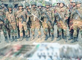 ফরিদপুরে অভিযান: ৬ অস্ত্র ও ১৬ রাউন্ড গুলিসহ অস্ত্র উদ্ধার