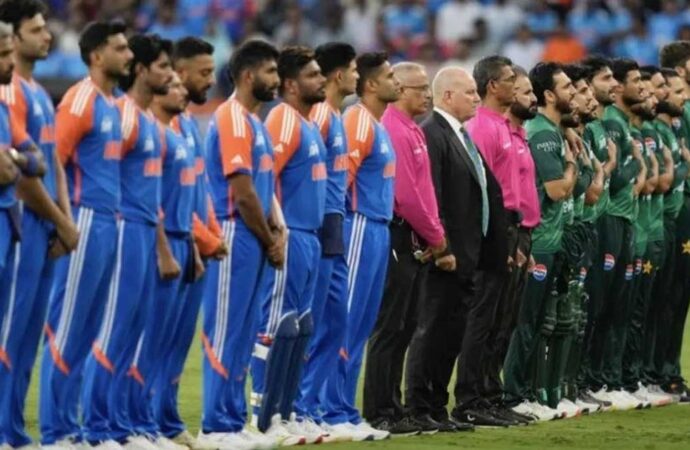 ভারতের বিরুদ্ধে খেলতে রাজি পাকিস্তান, বয়কটের সিদ্ধান্ত প্রত্যাহার