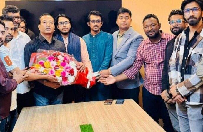 নতুন নেতাকর্মীরা ছাত্রদলে যোগ দিলেন গুলশানে এক অনুষ্ঠানে