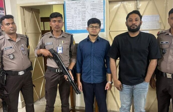 ভোটকেন্দ্রে অবৈধ প্রবেশের দায়ে দুই জামায়াত এজেন্টের সশ্রম কারাদণ্ড