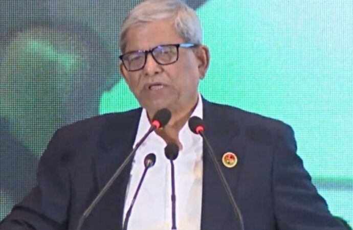 নির্বাচনে গণতন্ত্রের বিজয়