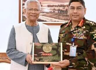 সেনাপ্রধানের বিদায়ী সাক্ষাৎ প্রধান উপদেষ্টার সাথে