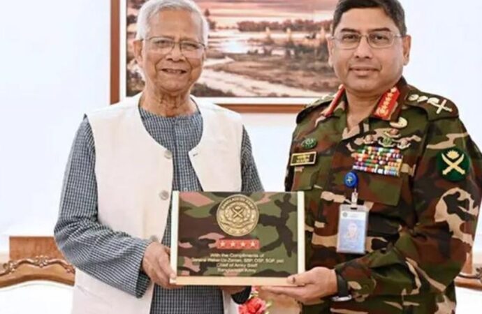 সেনাপ্রধানের বিদায়ী সাক্ষাৎ প্রধান উপদেষ্টার সাথে