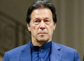 কারাগারে ইমরান খানকে নিয়ে ‘নাটক’ চলছে