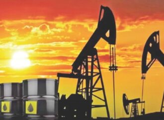 সরবরাহ সংকটে বিশ্ববাজারে জ্বালানি তেলের দামে বড় উল্লম্ফন