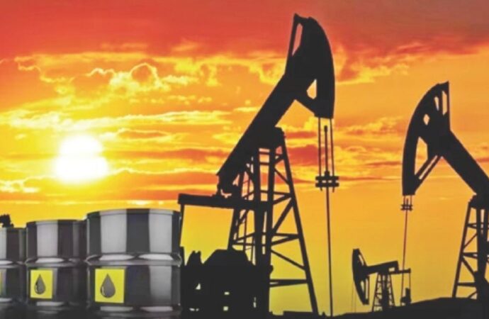 সরবরাহ সংকটে বিশ্ববাজারে জ্বালানি তেলের দামে বড় উল্লম্ফন