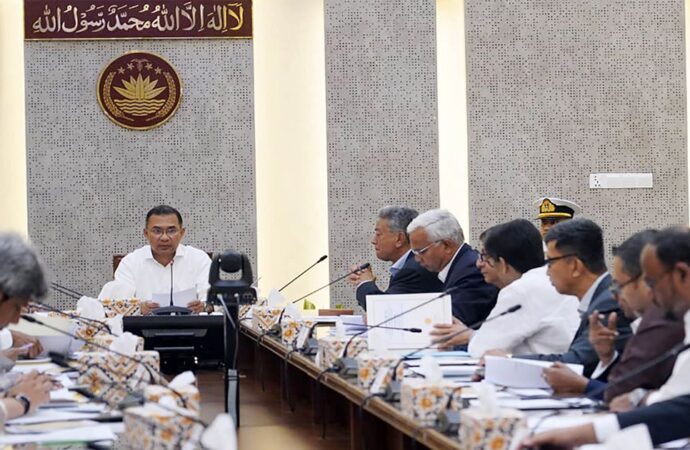 ঈদের আগেই সব পরিবারের জন্য ফ্যামিলি কার্ডের ঘোষণা