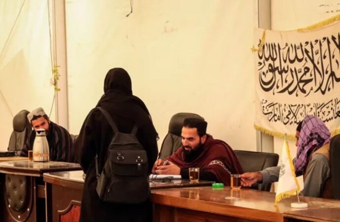 আফগানিস্তানে নতুন আইনে স্ত্রীর মারধরকে বৈধ ঘোষণা