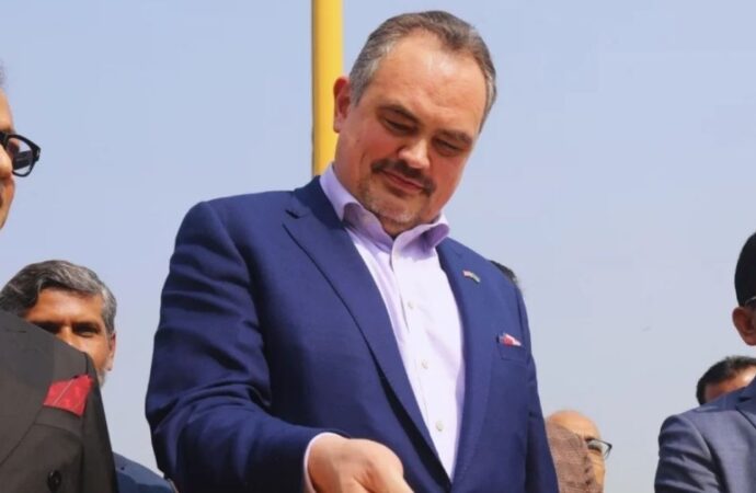 মাতৃভাষা দিবসে বাংলায় কথা বলে মার্কিন রাষ্ট্রদূতের শুভেচ্ছা