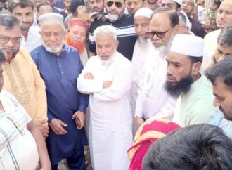 সোনারগাঁয়ে অগ্নিকাণ্ডে ক্ষতিগ্রস্ত ১৮ পরিবারের পাশে নতুন সাংসদ