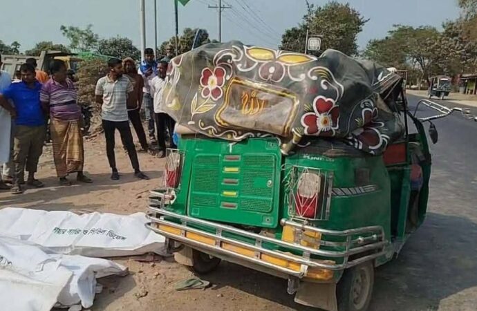কুষ্টিয়ায় ট্রাক-সিএনজি সংঘর্ষে মোট ৫ নিহত