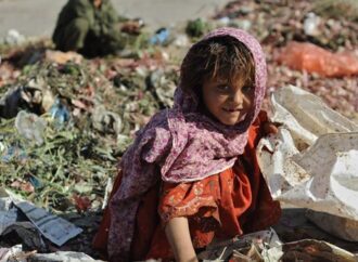 পাকিস্তানে দারিদ্র্য বেড়ে চরমে