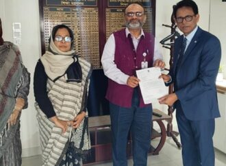 শিক্ষামন্ত্রীর কাছে ঢাবি উপাচার্যের পদত্যাগপত্র