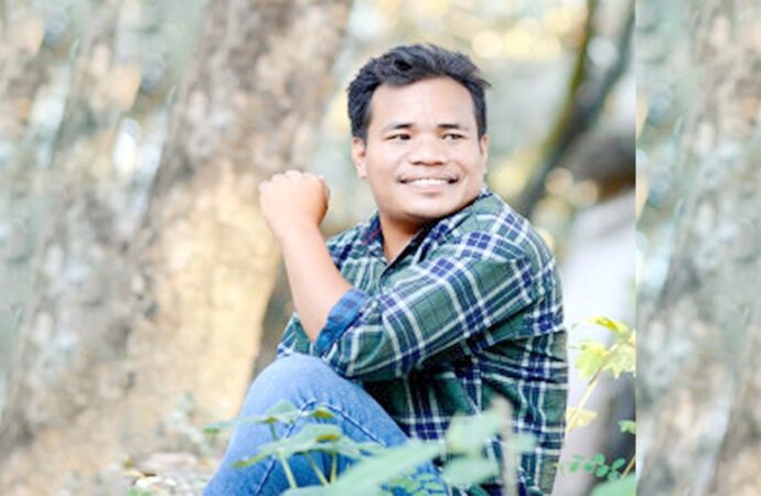 ১০ বছর ধরে হাজং ভাষা ও সংস্কৃতি রক্ষায় এক তরুণের অবদান অব্যাহত