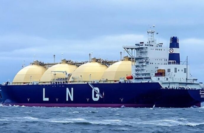 ভূরাজনৈতিক উত্তেজনায় এলএনজি বাজারে অনিশ্চয়তার ছায়া