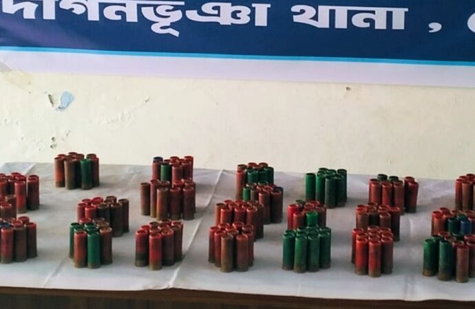 ফেনীতে পুকুর থেকে ২১৯ রাউন্ড কার্তুজ উদ্ধার