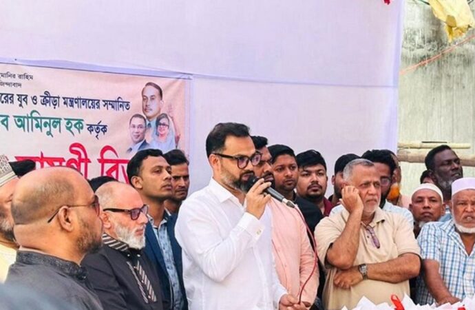নির্বাচনের প্রতিশ্রুতিগুলো ধাপে ধাপে বাস্তবায়ন হবে: আমিনুল হক
