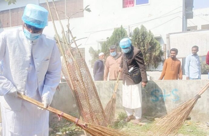 গঙ্গাচড়ায় স্বাস্থ্যসেবা উন্নয়নে পরিচ্ছন্নতা অভিযান উদ্বোধন করেছেন এমপি রায়হান সিরাজী