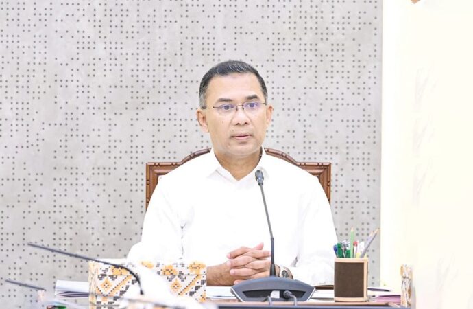 প্রধানমন্ত্রীর নির্দেশ: রুগ্ন ও বন্ধ শিল্প কারখানা পুনরায় চালুর উদ্যোগ